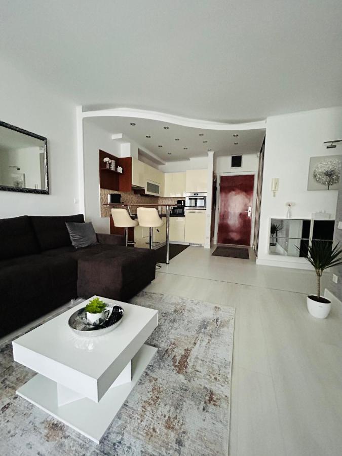 Marina Bay Apartman Budapeste Exterior foto