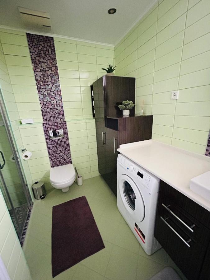 Marina Bay Apartman Budapeste Exterior foto